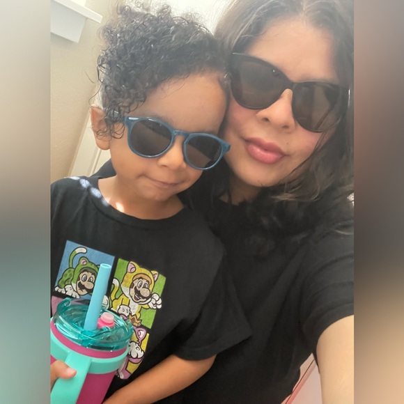 Meet your Posher, Faviola - Picture 4 of 11